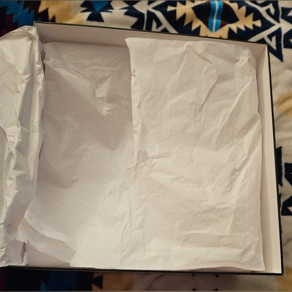 Chanel White Empty Gift Box Tissue Paper Bundle Handbag Wallet Jewelry Storage - Picture 4 of 16